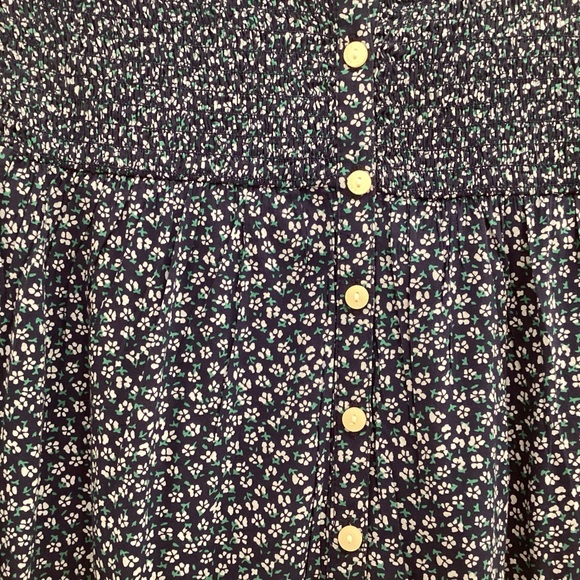 Ladies Nautica summer top. - Picture 3 of 8